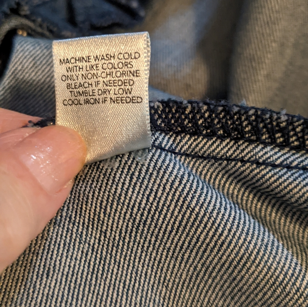 CJ Banks Denim Jacket With Ruffle Details Size 1X - Picture 6 of 7